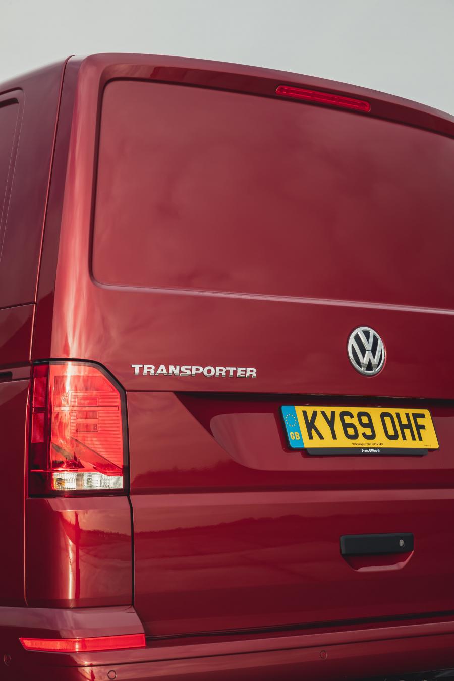 Детали экстерьера Volkswagen Transporter Van (T6.1) 2020 года  (UK) (фото 3 из 32)